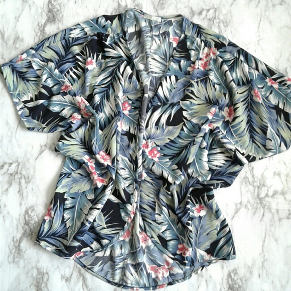 Olive Tree Tops - Olive Tree Hawaiian Tropical Palm Leaf Kimono